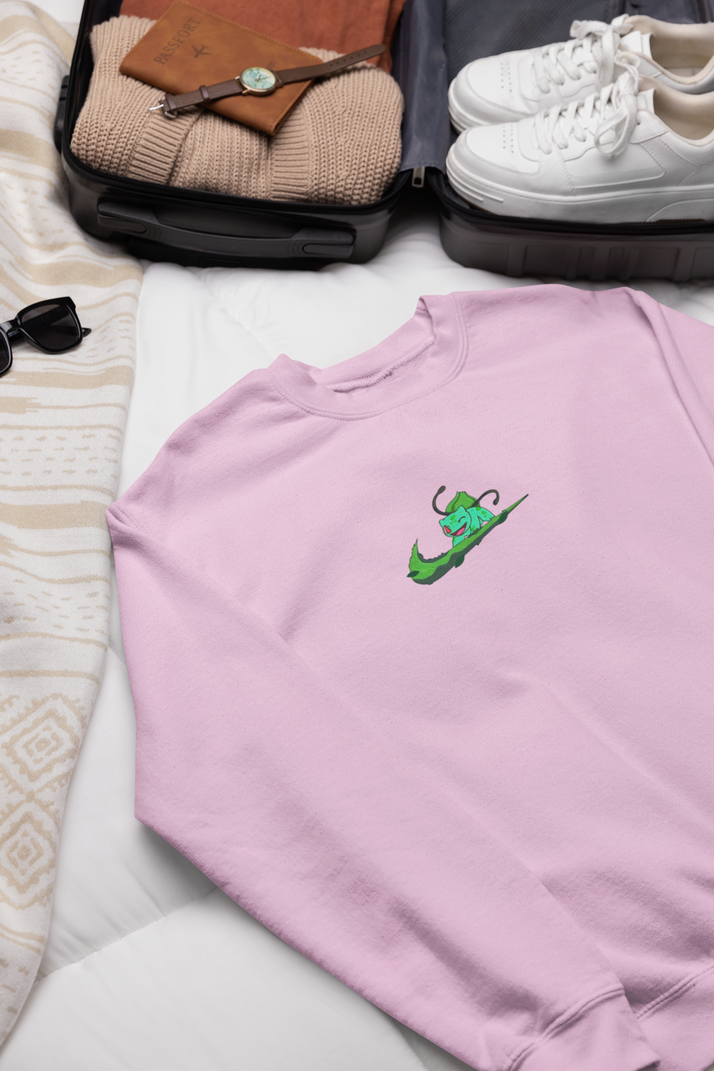 Bulbasaur, Grass type, Pokemon, Pokemon GO, Pickachu, Pokemon Sweater, Pokemon Ball. Starter pokemon, Sweat shirt, Unisex, Unisex Sweat shirt, pink