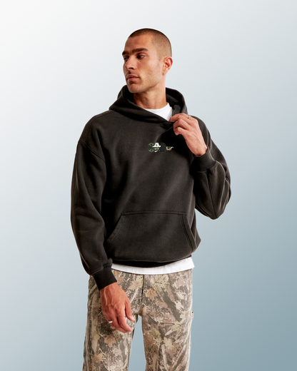 Sniper Skull Emblem Hoodie – Anime-Inspired Design